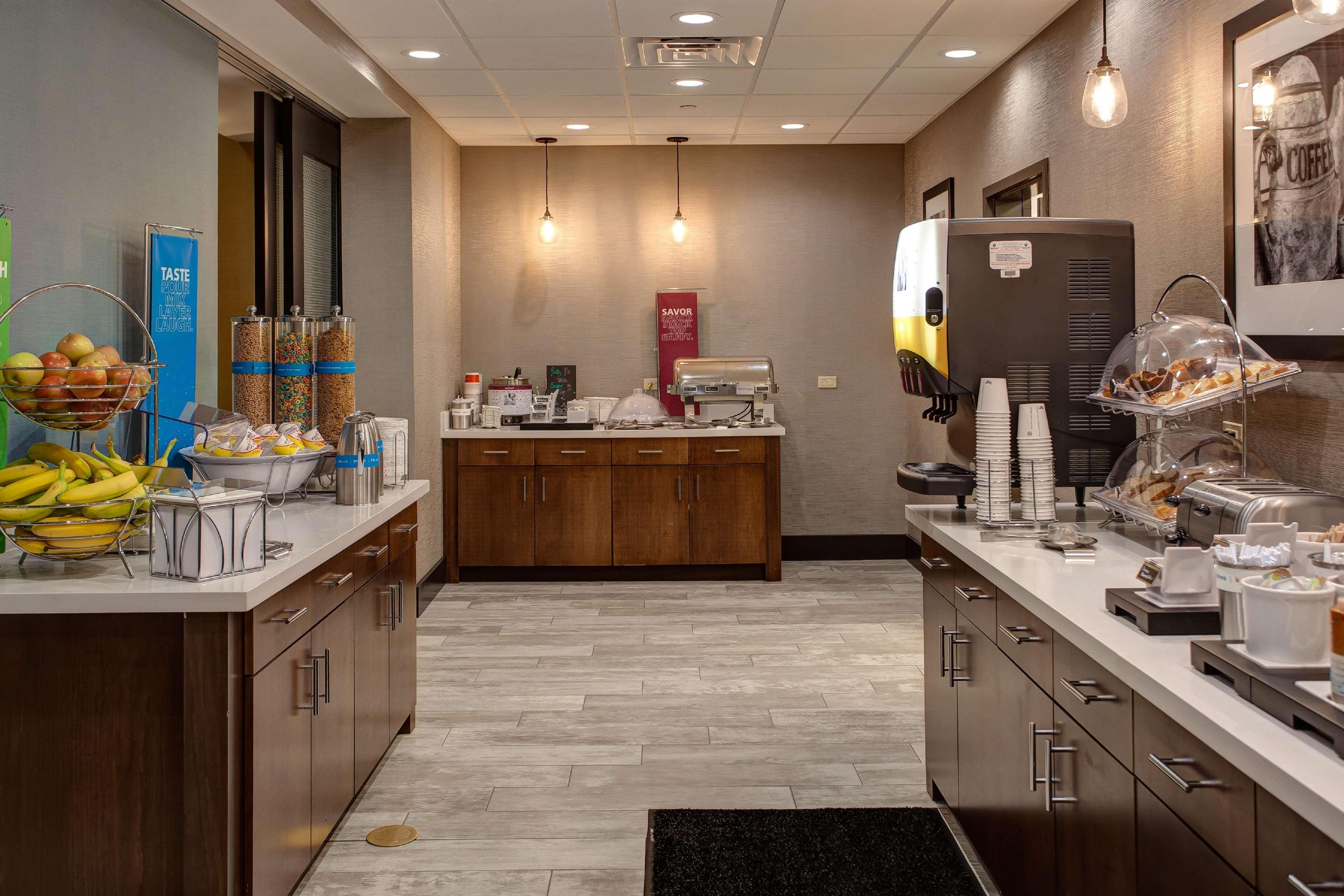Hampton Inn & Suites-Wichita/Airport, Ks Zewnętrze zdjęcie